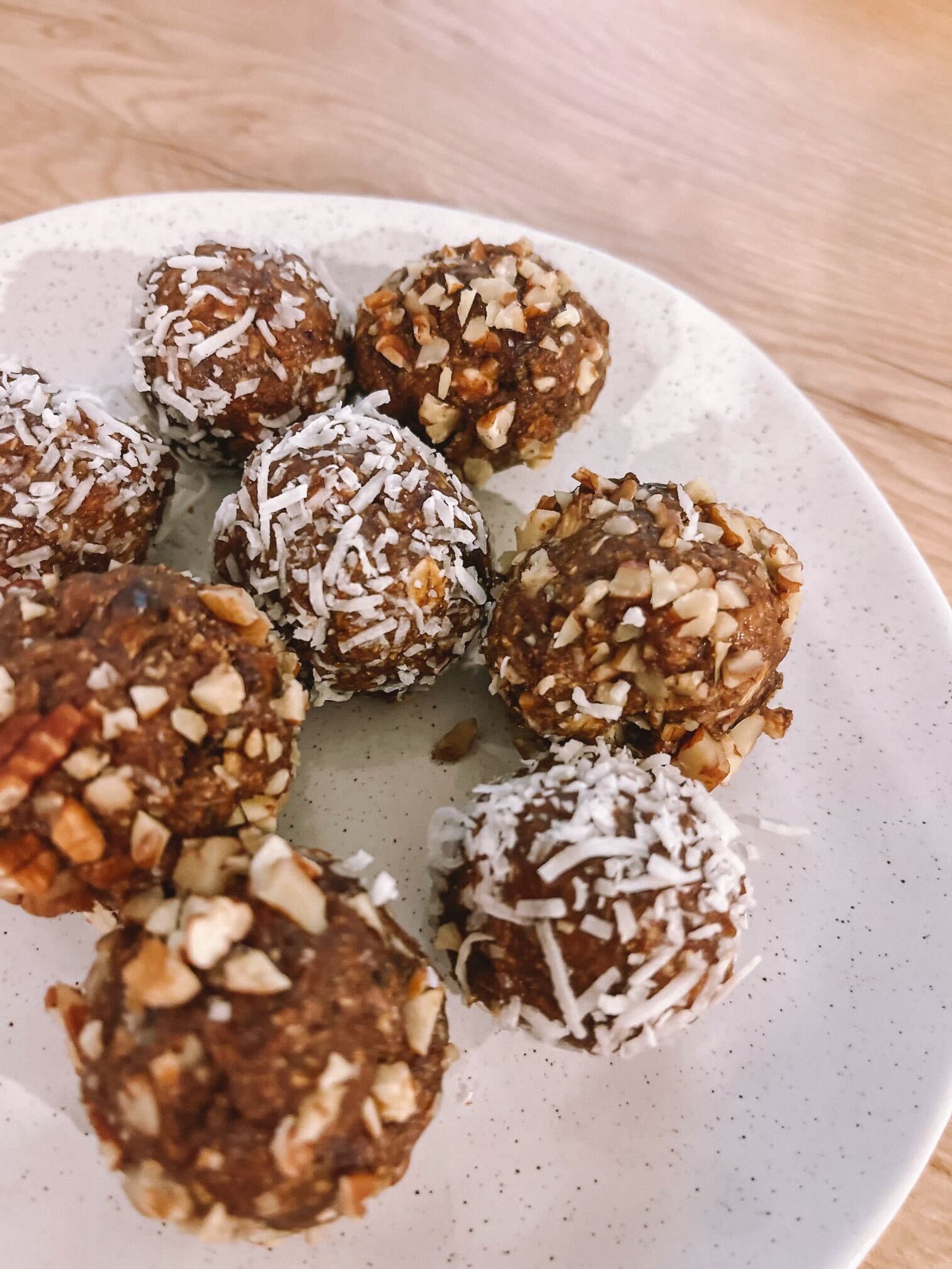 Post-Christmas Healthy Bliss Balls – Mungbean Health